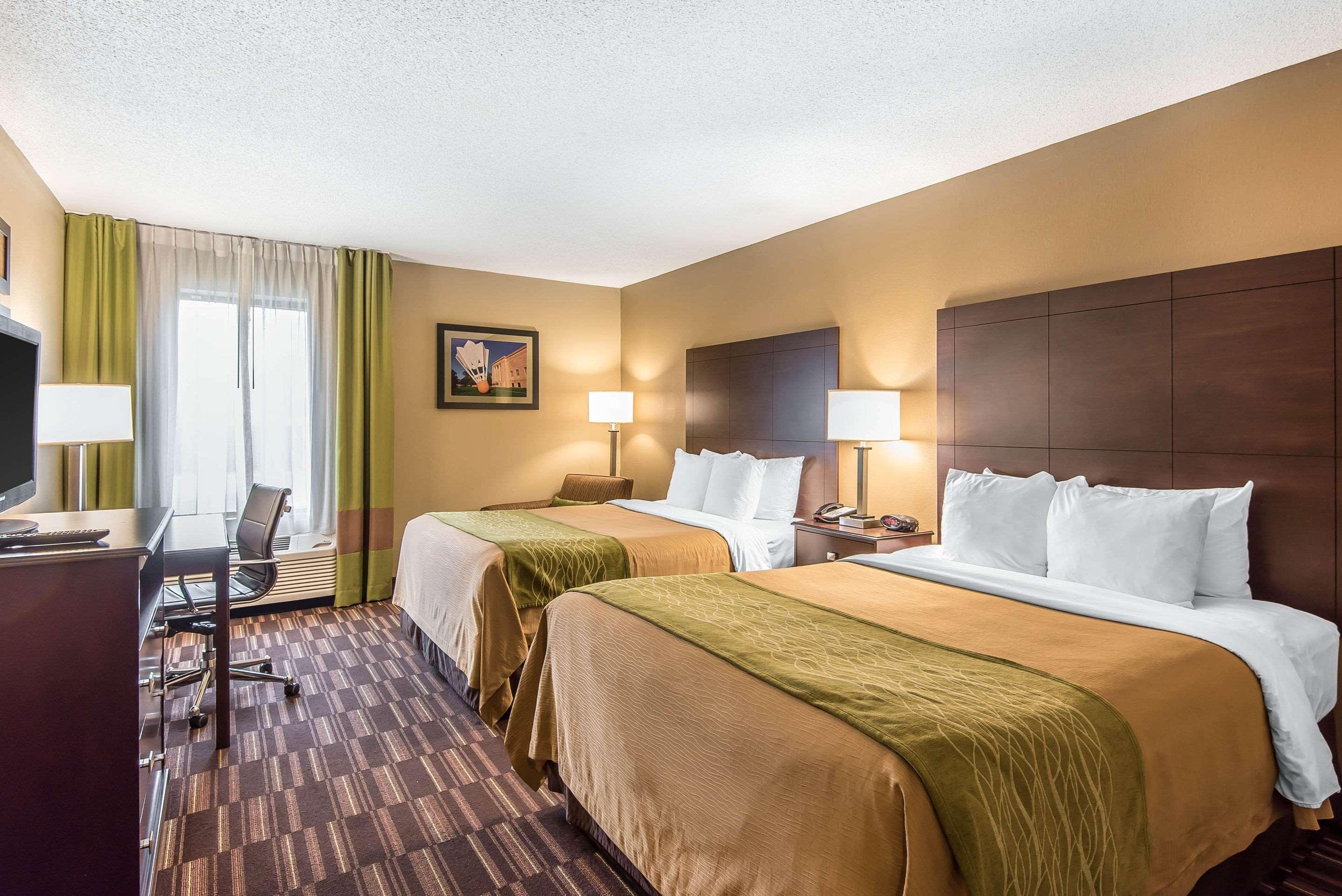Comfort & Kansas - Northeast 2* Kansas City