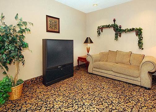 Comfort & Kansas - Northeast Kansas City
