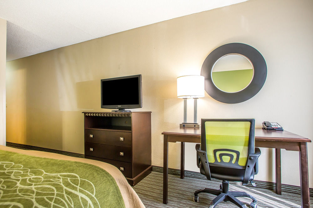 Comfort & Kansas - Northeast 2* Kansas City